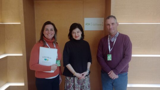 FAMILY UP Y EL VOX EN LAS CORTES VALENCIANAS